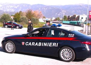 Spaccio, denunciato un 25enne e segnalato un 19enne