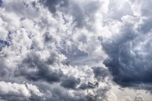 Irrompe l'autunno: in arrivo piogge, temporali e vento