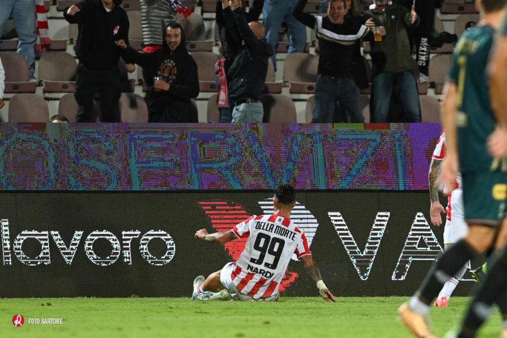 LR Vicenza-FeralpiSalò: la felicità di Della Morte dopo il gol partita