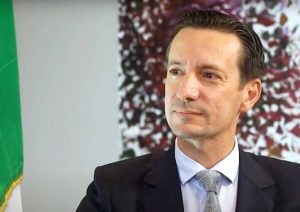 Enego rende omaggio a Luca Attanasio, una giornata di commemorazione per l'ambasciatore scomparso