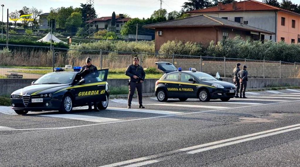 Droga, guida in stato di ebrezza e prodotti non conformi