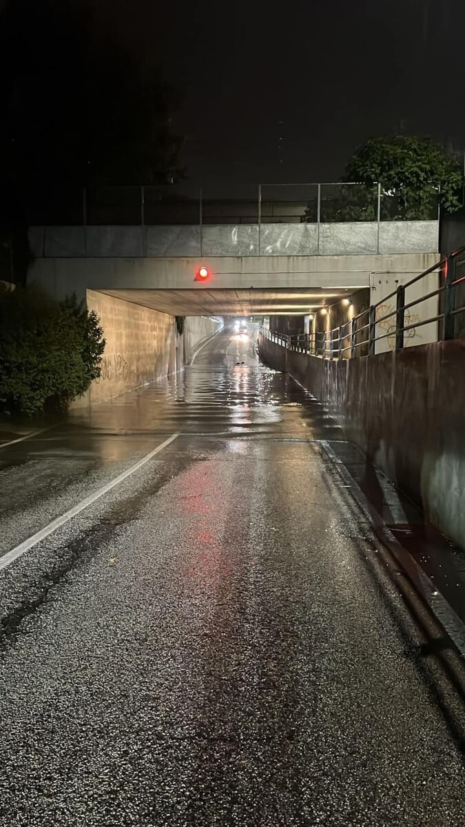 Maltempo, strade e scantinati allegati