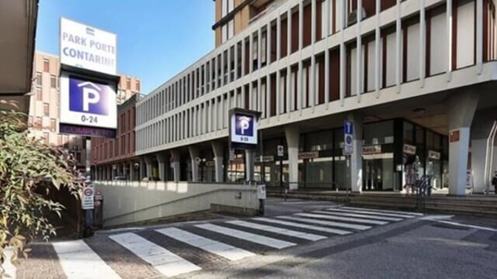 Studente suicida, indagini in corso: la polizia a casa dei genitori