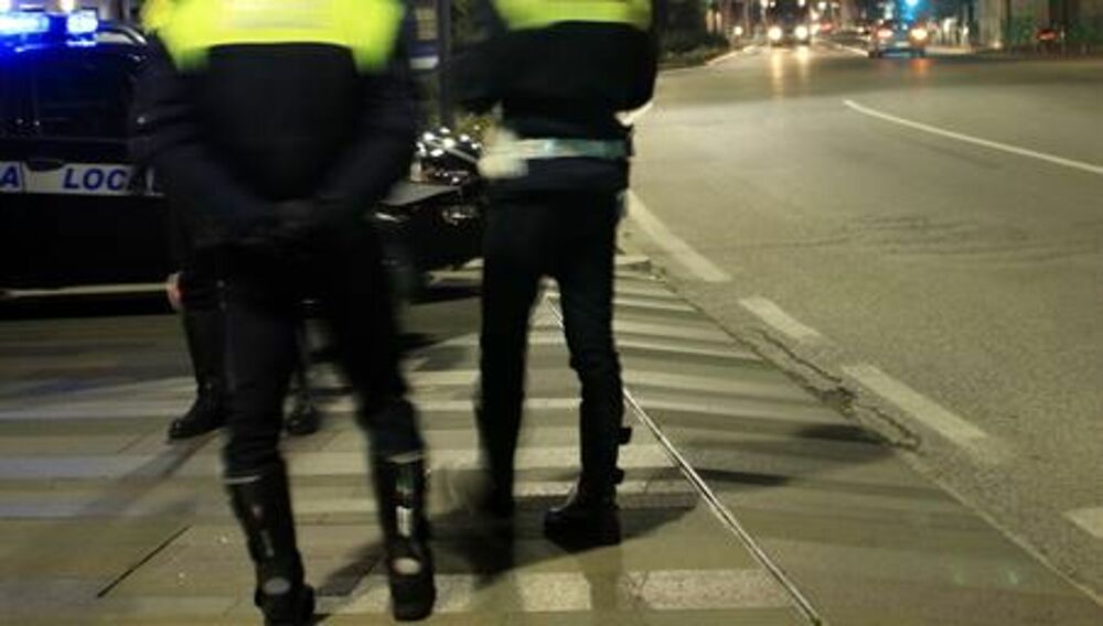 Ennesima aggressione alla polizia locale, due agenti in ospedale