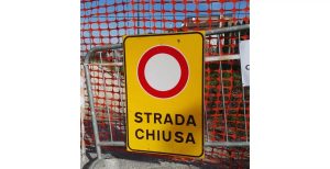 Cedimenti sulle strade, lavori di sistemazione in via dei Laghi e in via La Marmora
