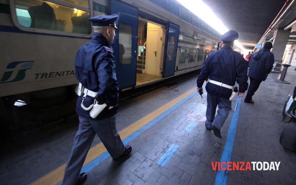 Ricercato dalla Polizia intercettato in stazione
