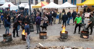 Antica Sagra de San Martin a Velo d'Astico, stand gastronomico, marroni e musica