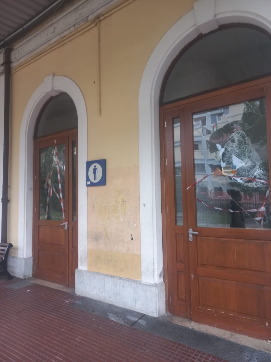 Vandalismo in stazione a Schio, identificato e denunciato il responsabile