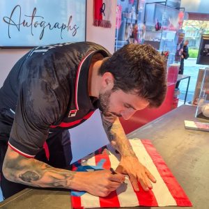 LR Vicenza: continuano le presenze dei calciatori allo Store