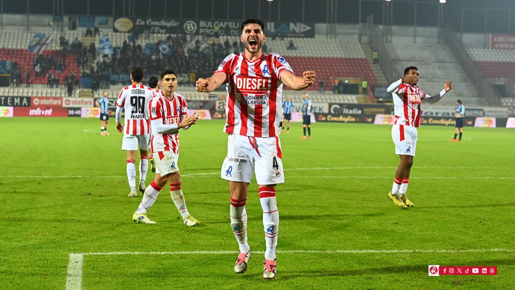 LR Vicenza-Lecco: la felicità di Carraro autore del gol partita