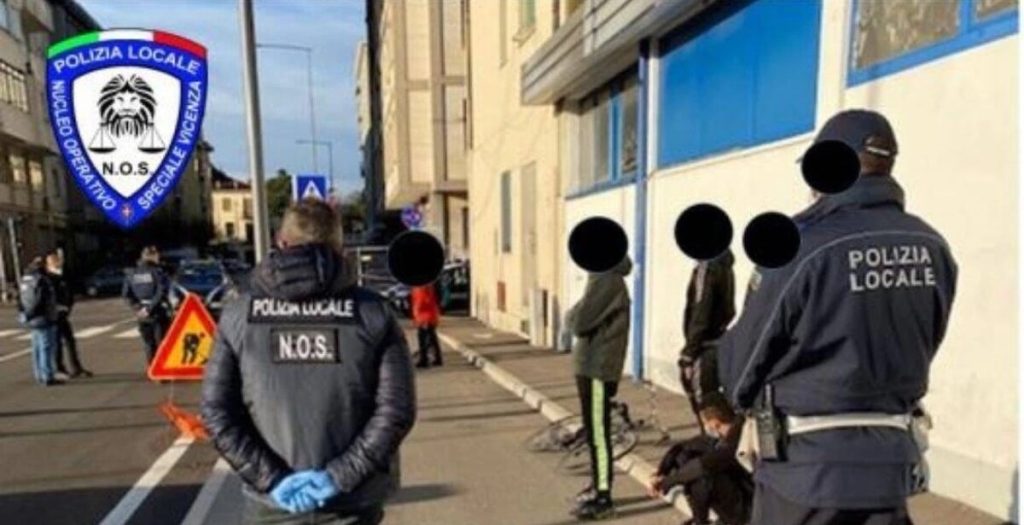 Lotta allo spaccio, denunciato un pusher e segnalate 15 persone alla Prefettura
