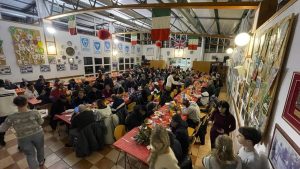 Natale per tutti, nessuno escluso: il pranzo della comunità di Sant'Egidio