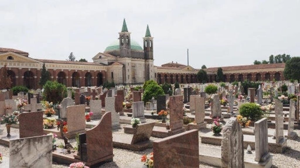 Cimiteri di Vicenza, interventi da 300.000 euro: cittadini in attesa da anni
