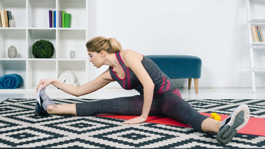 Come snellire gambe, glutei e cosce: gli esercizi da fare a casa