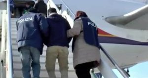 Sorpreso a rubare in casa, 20enne viene espulso dall'Italia: era arrivato in Italia da una settimana