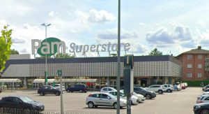 Ruba al supermercato e spinge a terra una guardia, denunciato 31enne per rapina impropria