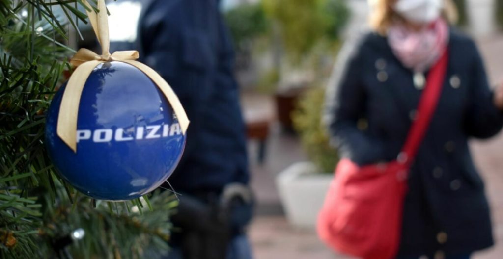 Controlli della polizia in occasione delle festività natalizie: due denunciati, oltre 170 persone controllate al giorno