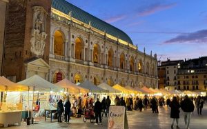 Unico mercato del fatto a mano a Vicenza, edizione di dicembre