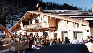 Après-ski della domenica alla Baita Le Melette