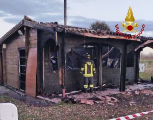 Incendio alla casetta della Pro loco