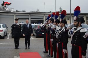 Il prefetto Romano in visita al comando provinciale dei carabinieri