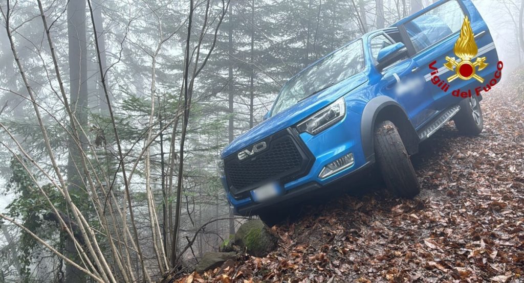 Pick up rischia di rovesciarsi nel bosco
