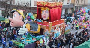 Carnevale di Sarcedo 2025: carri allegorici, musica, crostoli e vin brulè