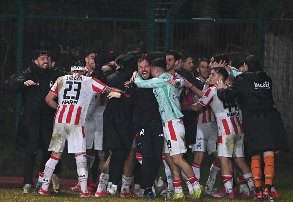Il Vicenza vince nel recupero e si porta a meno tre dal Padova