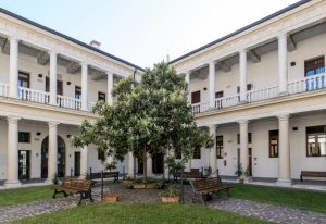 Studente aggredito e picchiato da due esponenti di Azione studentesca