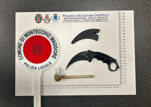 Droga nei parchi, blitz della Polizia locale: sequestrati un coltello e una pipetta per crack